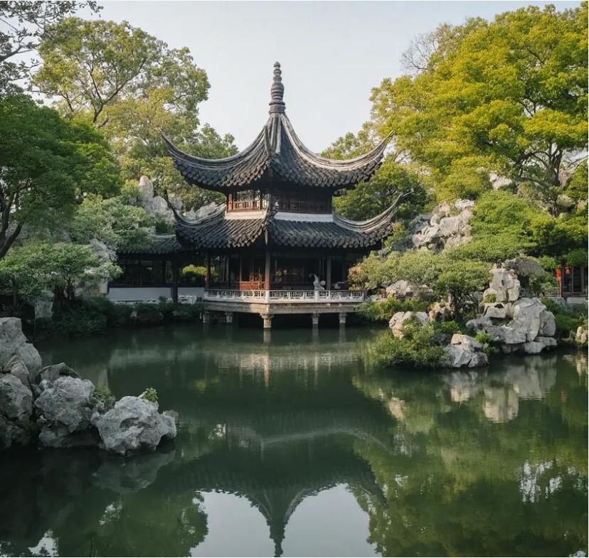 雨花区冰彤运动有限公司